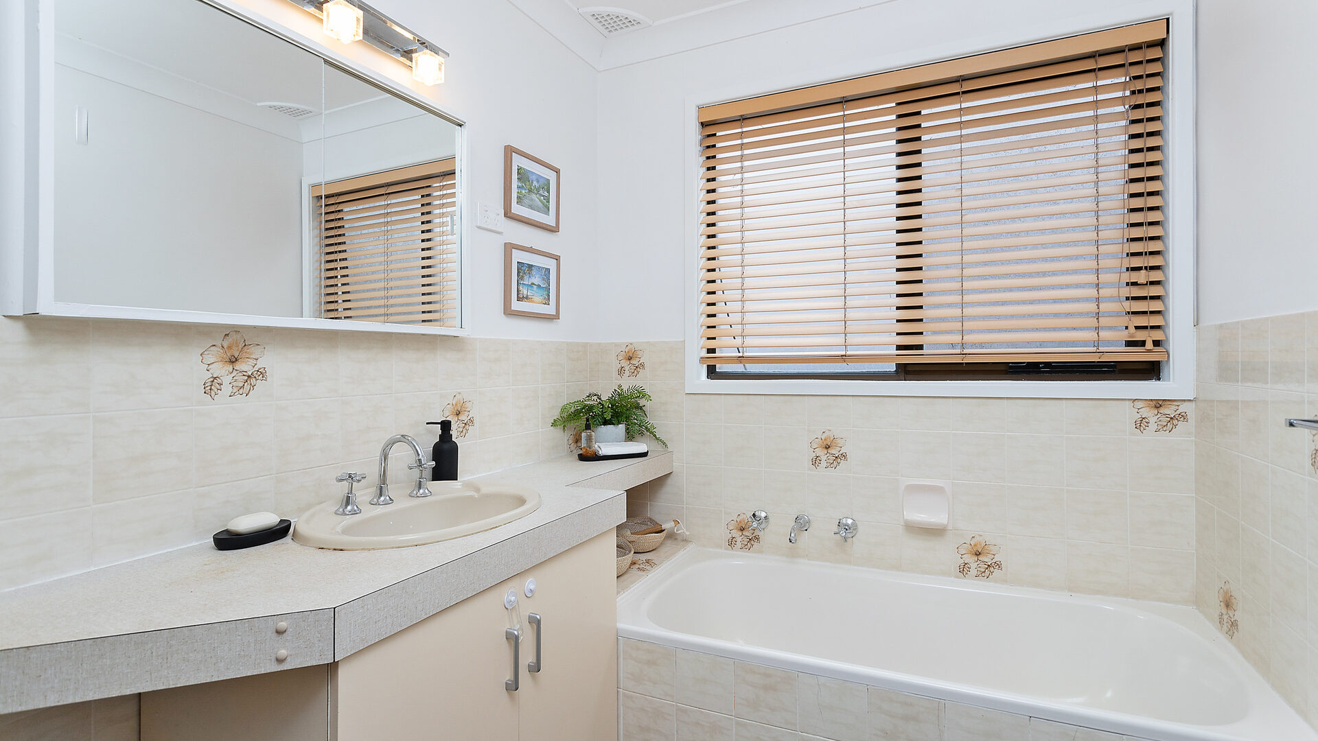 Sold - 75 Beverley Avenue - New Property in Unanderra - Real Estate by David Greenwood