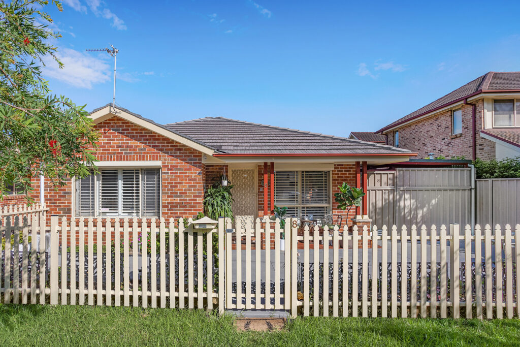 8/4 Clifford Street, Fairy Meadow NSW 2519 - photo 2