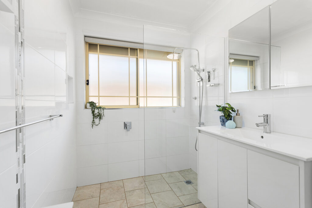 8/4 Clifford Street, Fairy Meadow NSW 2519 - photo 7
