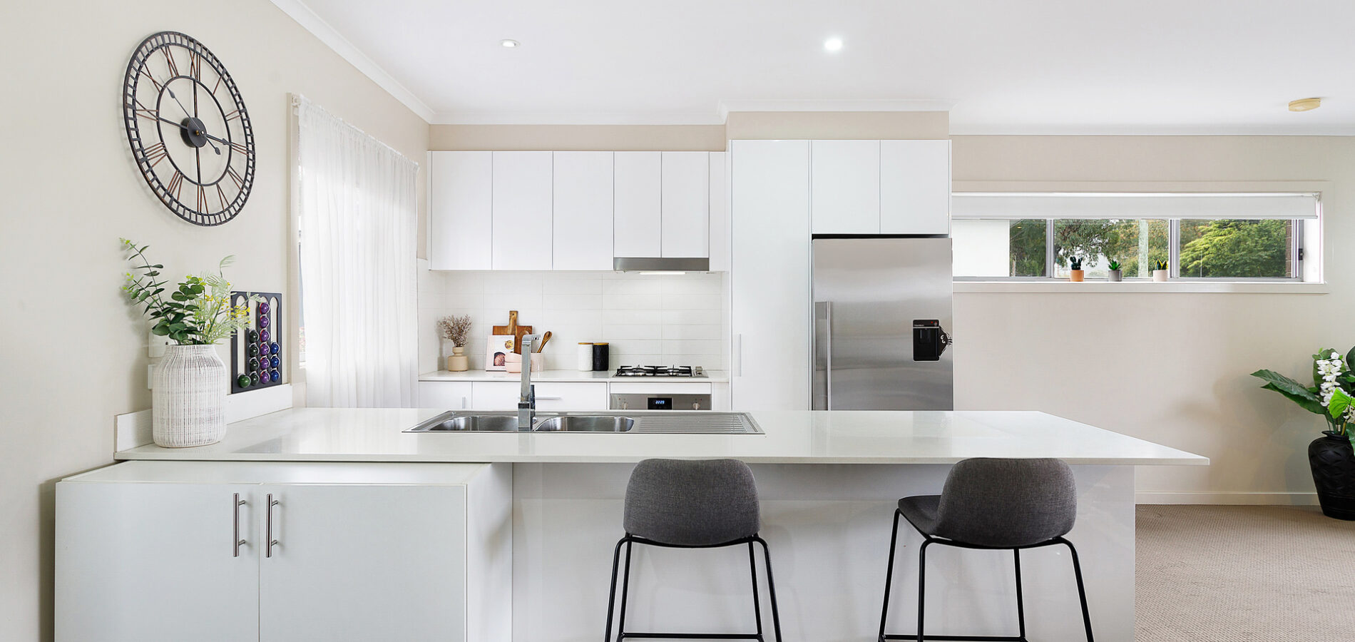 Sold - 1/261 Farmborough Road - New Property in Farmborough Heights - Real Estate by David Greenwood