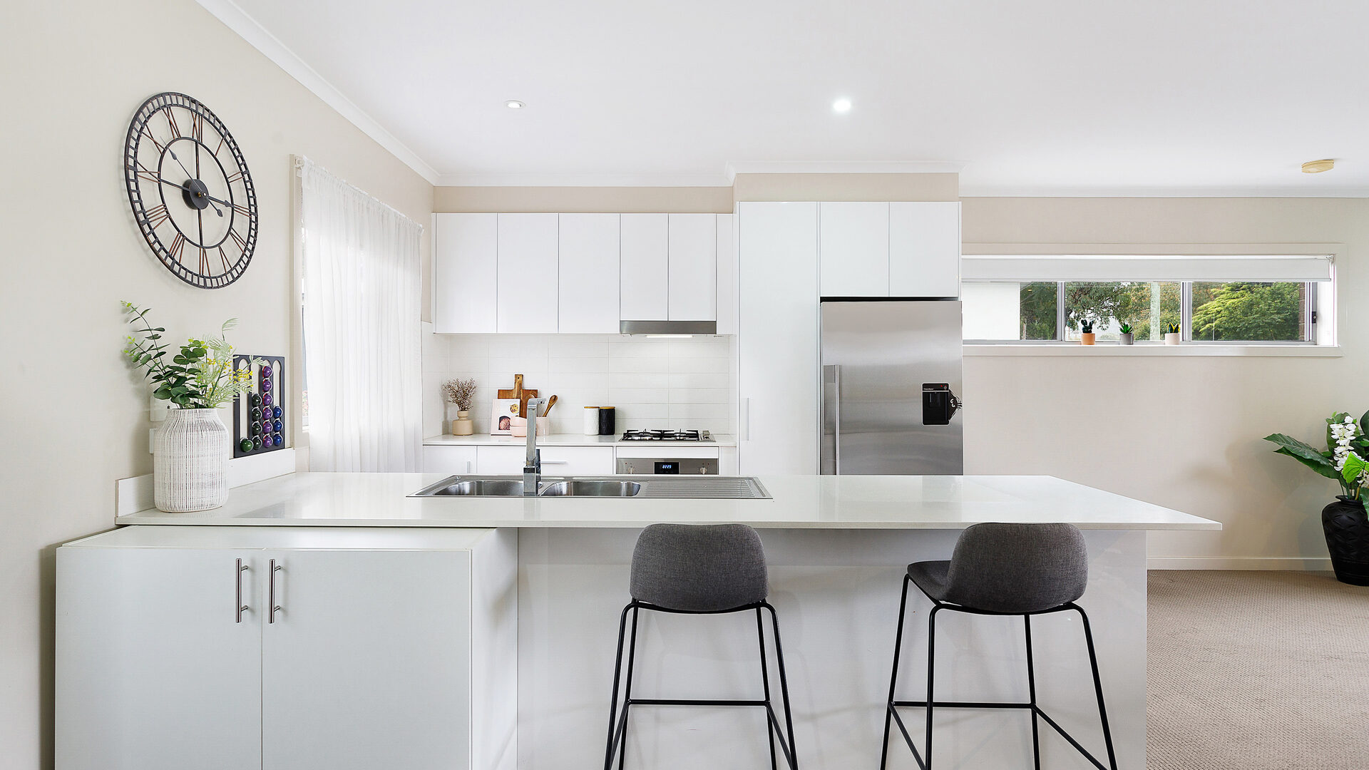 Sold - 1/261 Farmborough Road - New Property in Farmborough Heights - Real Estate by David Greenwood