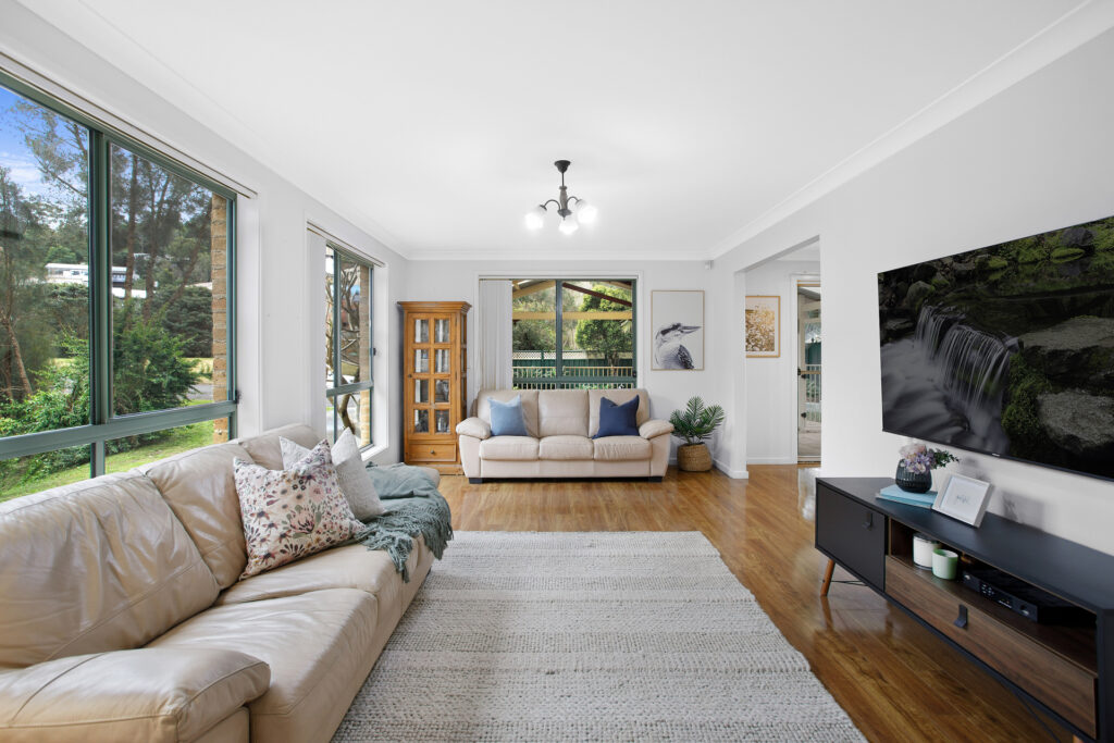 14 River Oak Road, Farmborough Heights NSW 2526 - photo 2