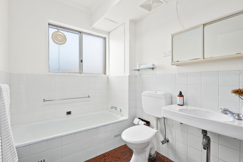 Sold - 8/70 Cliff Road - New Property in Wollongong - Real Estate by David Greenwood