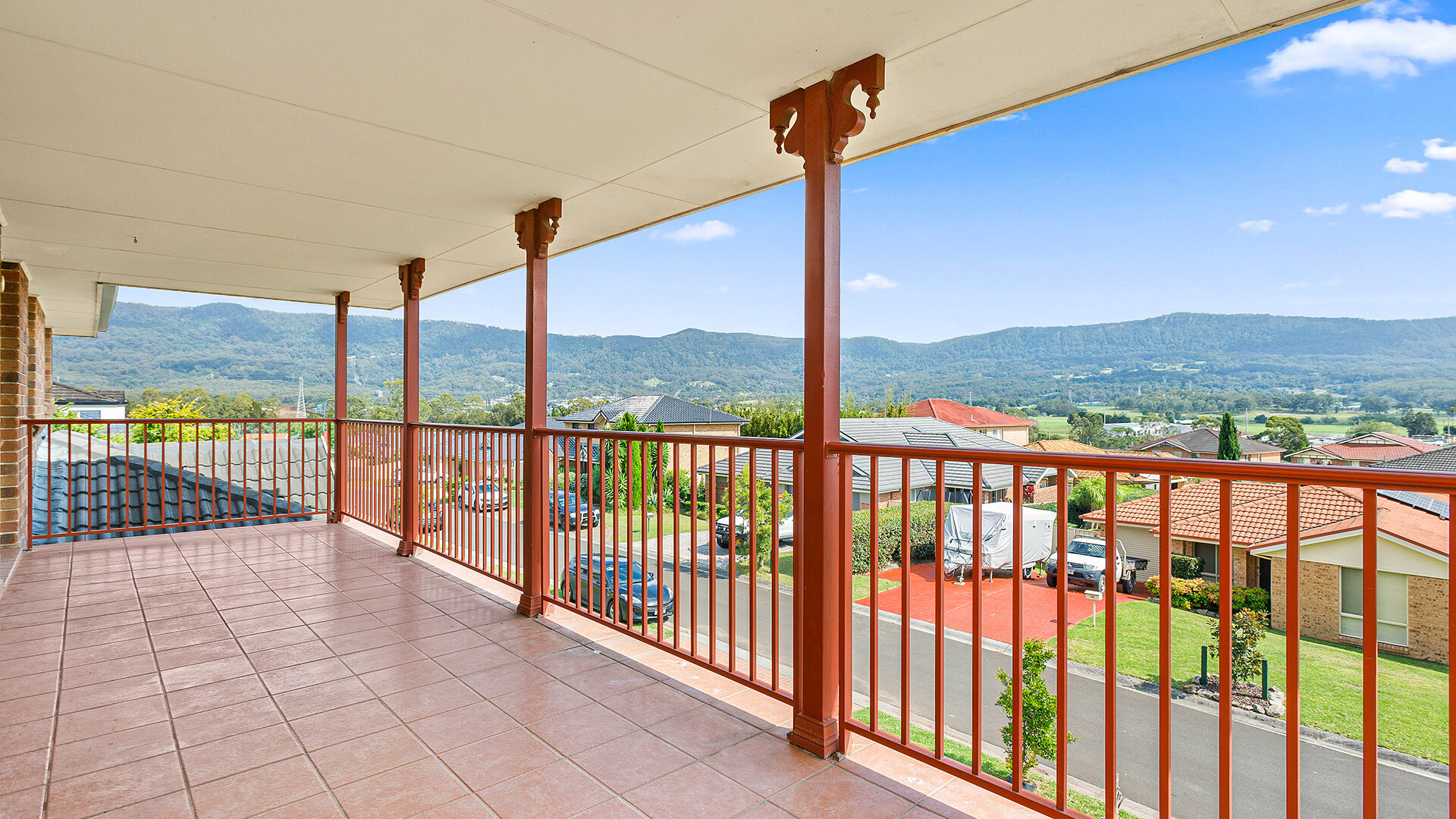 Sold - 11 Helena Crescent - New Property in Horsley - Real Estate by David Greenwood