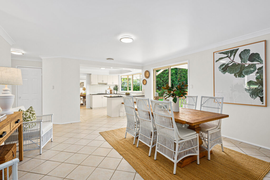 Sold - 11 Helena Crescent - New Property in Horsley - Real Estate by David Greenwood