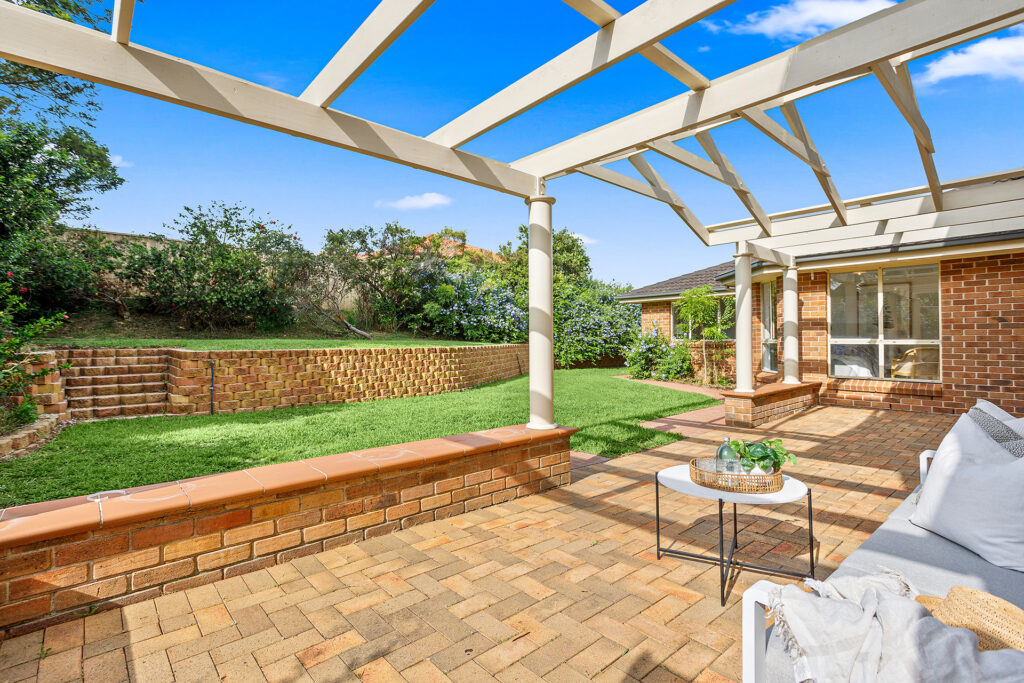Sold - 11 Helena Crescent - New Property in Horsley - Real Estate by David Greenwood