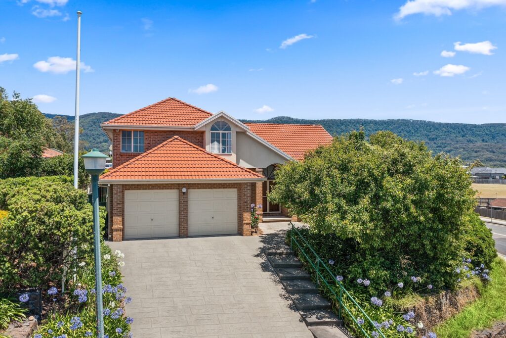 Sold - 12 Highcroft Boulevard - New Property in Horsley - Real Estate by David Greenwood