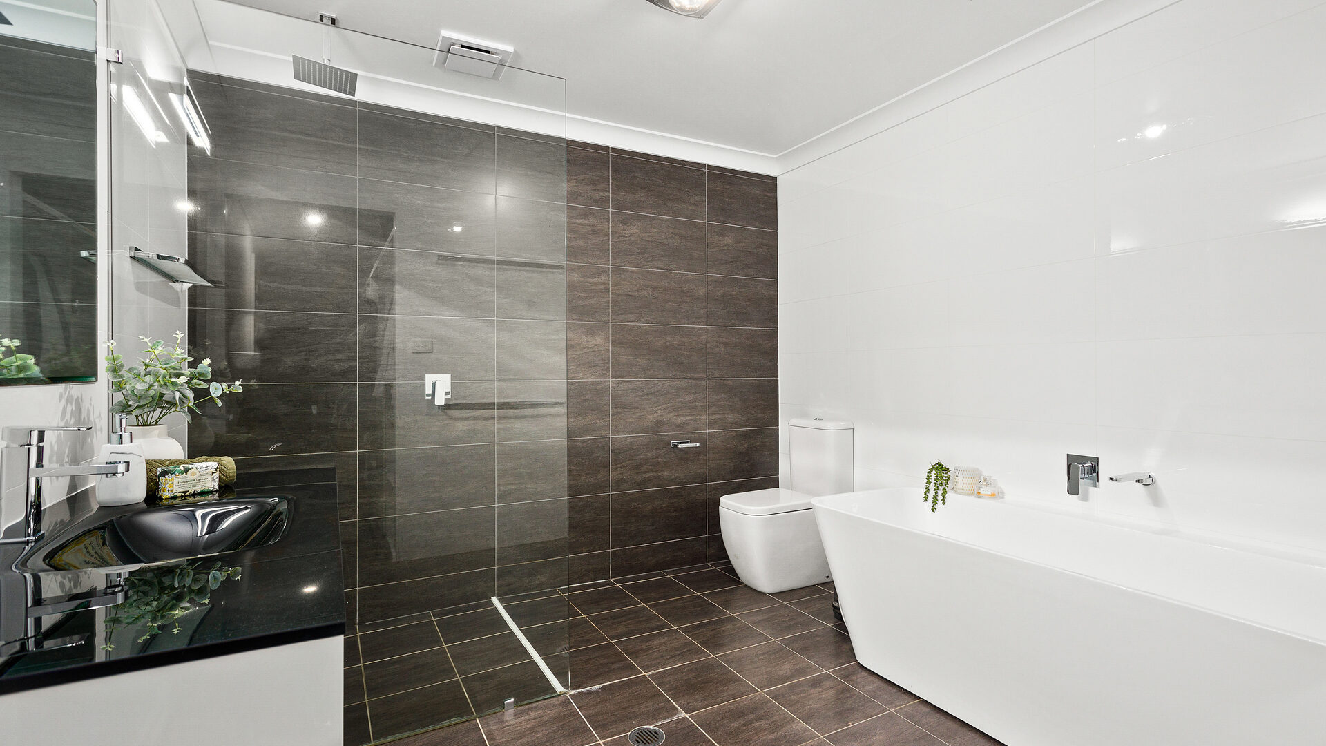 Sold - 12 Cranford Lane - New Property in Figtree - Real Estate by David Greenwood