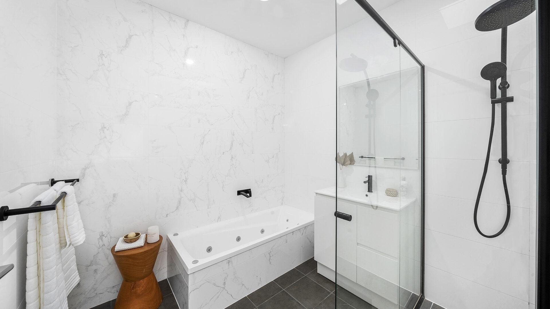 2B Toorak Avenue, Mangerton NSW 2500 - photo 7