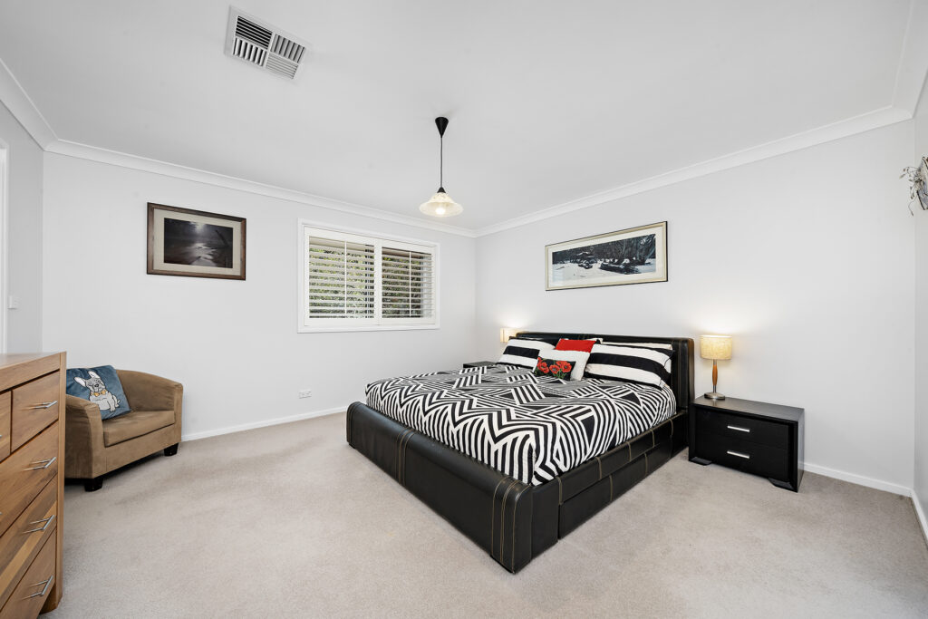2 Cassian Street, Keiraville NSW 2500 - photo 8
