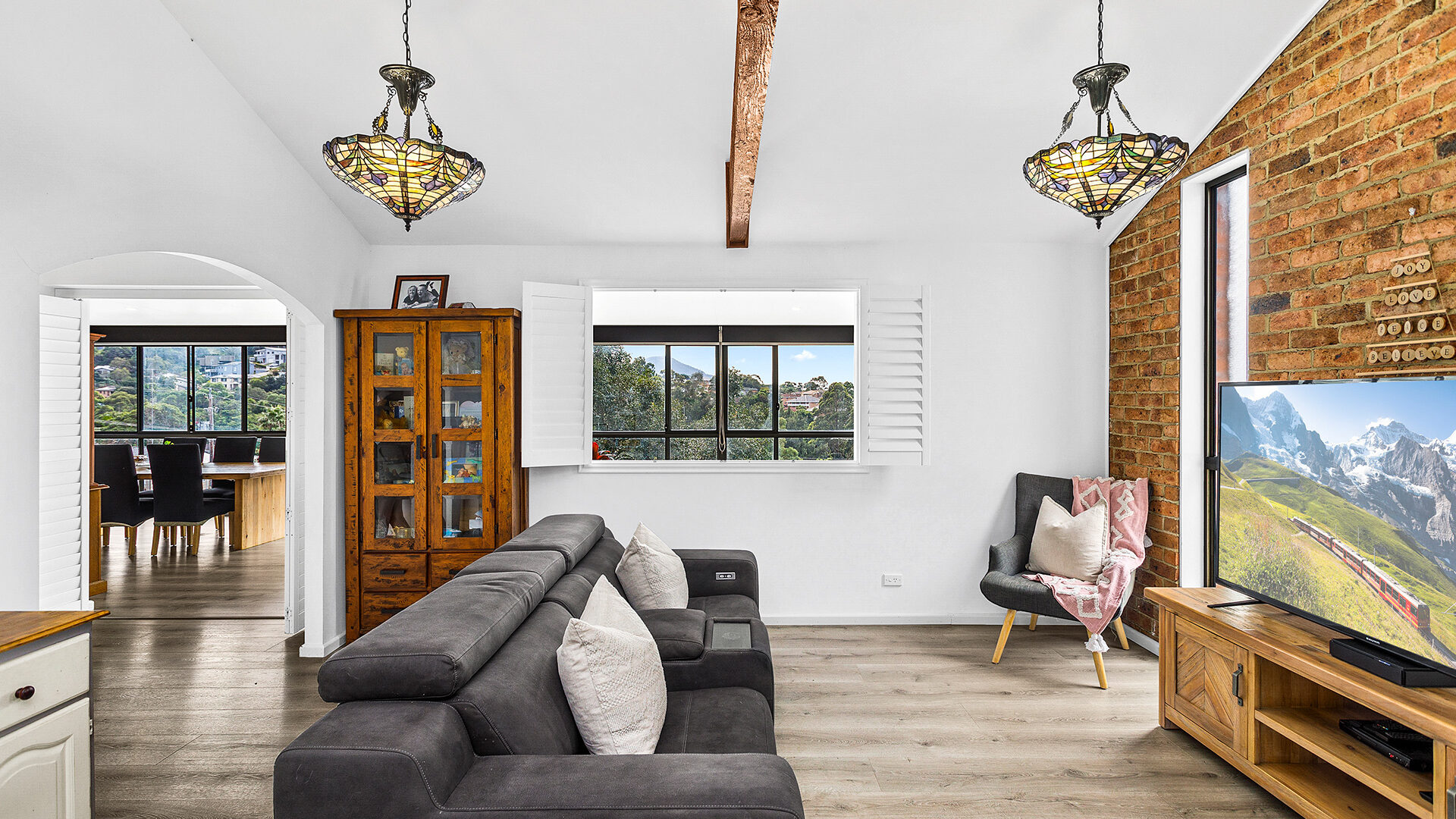 Sold - 9 Ashley Avenue - New Property in Farmborough Heights - Real Estate by David Greenwood