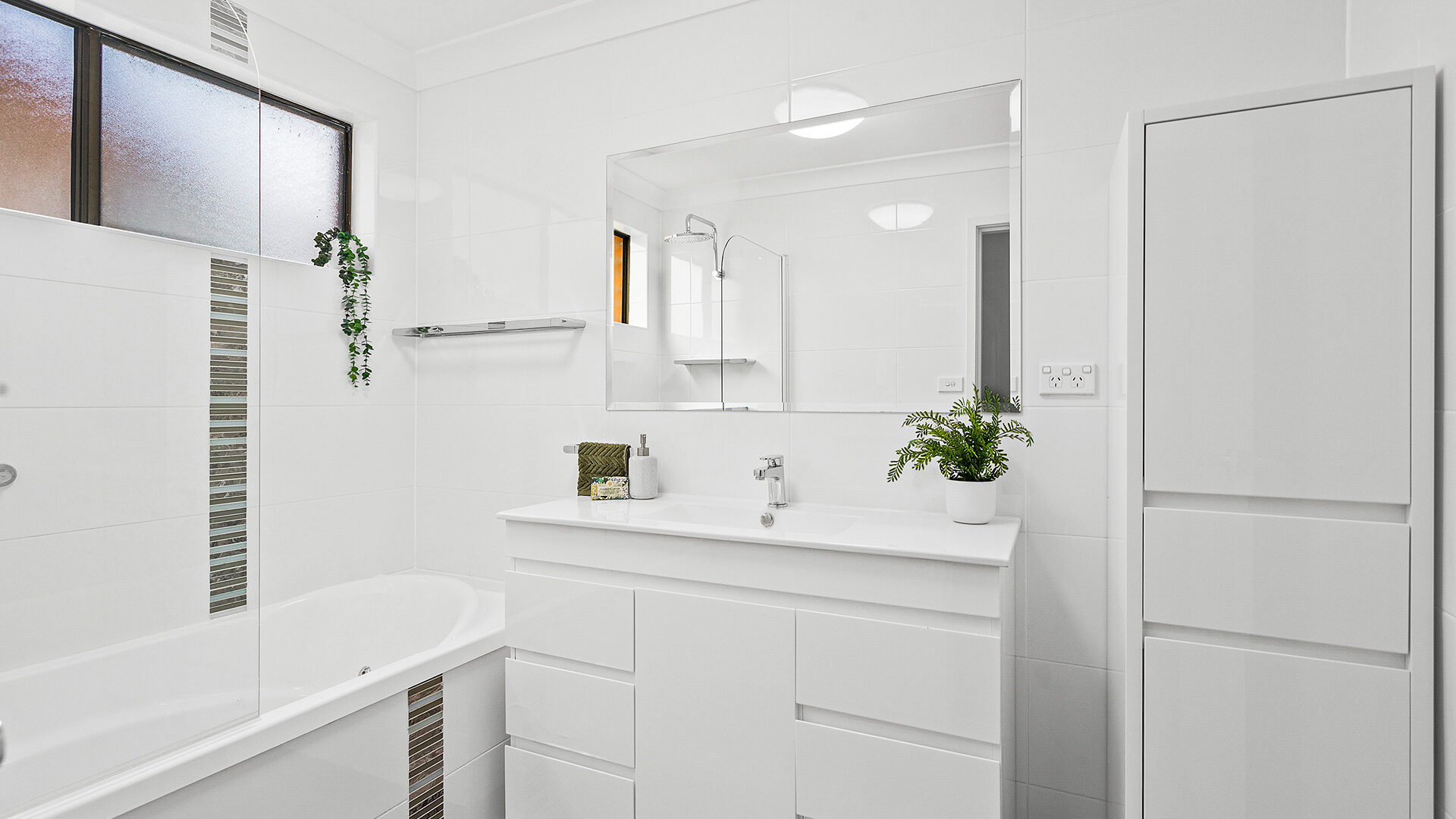 Sold - 9 Ashley Avenue - New Property in Farmborough Heights - Real Estate by David Greenwood