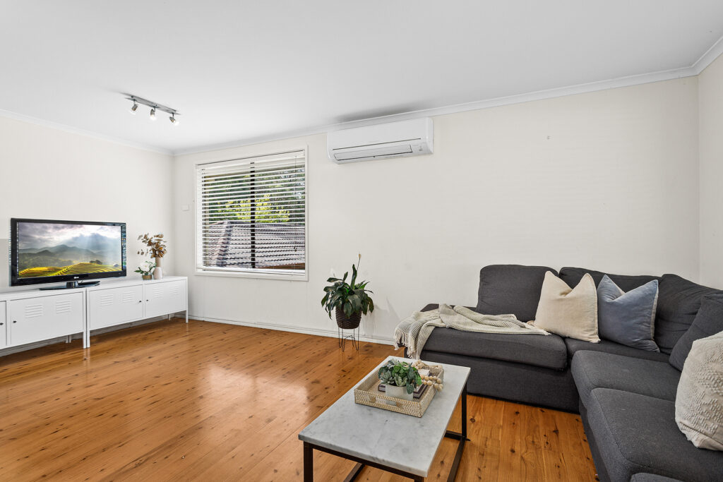 Sold - 22 Aminya Place - New Property in Farmborough Heights - Real Estate by David Greenwood