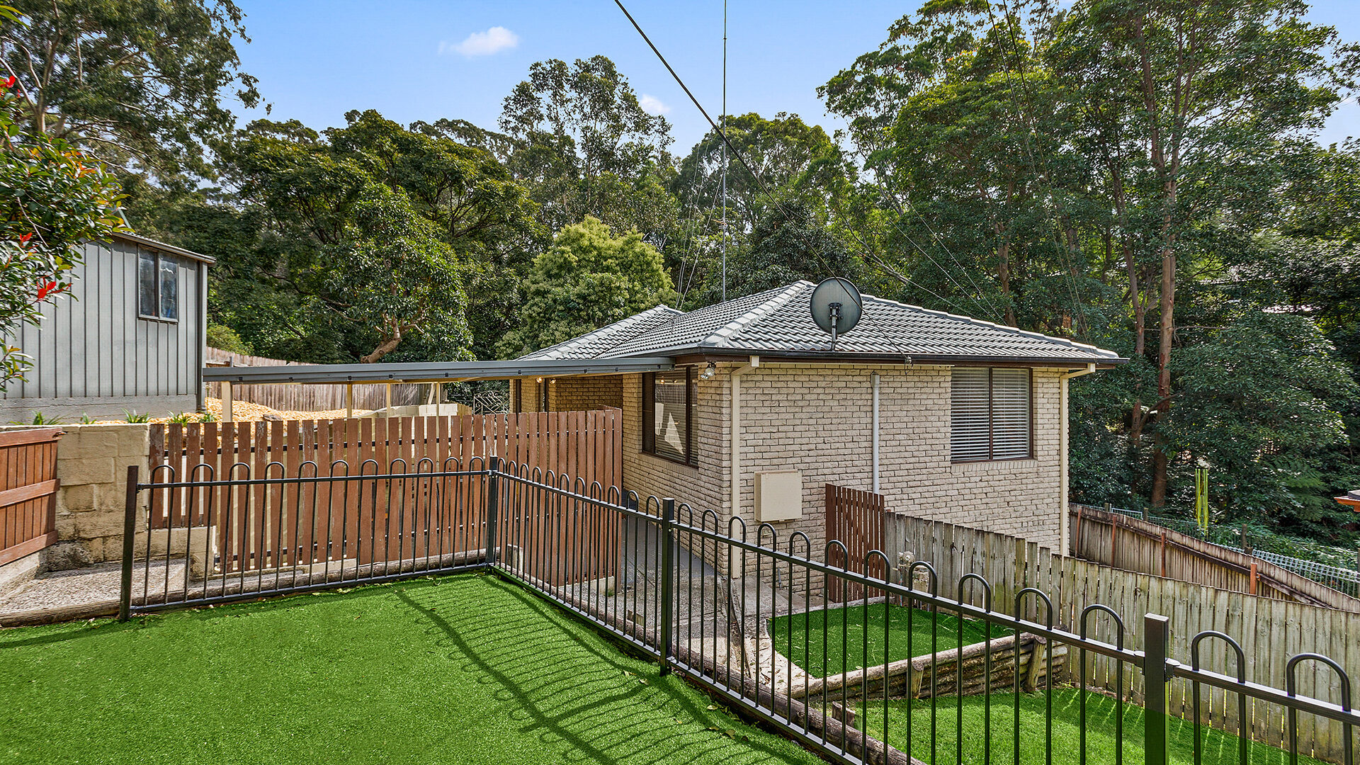 Sold - 22 Aminya Place - New Property in Farmborough Heights - Real Estate by David Greenwood