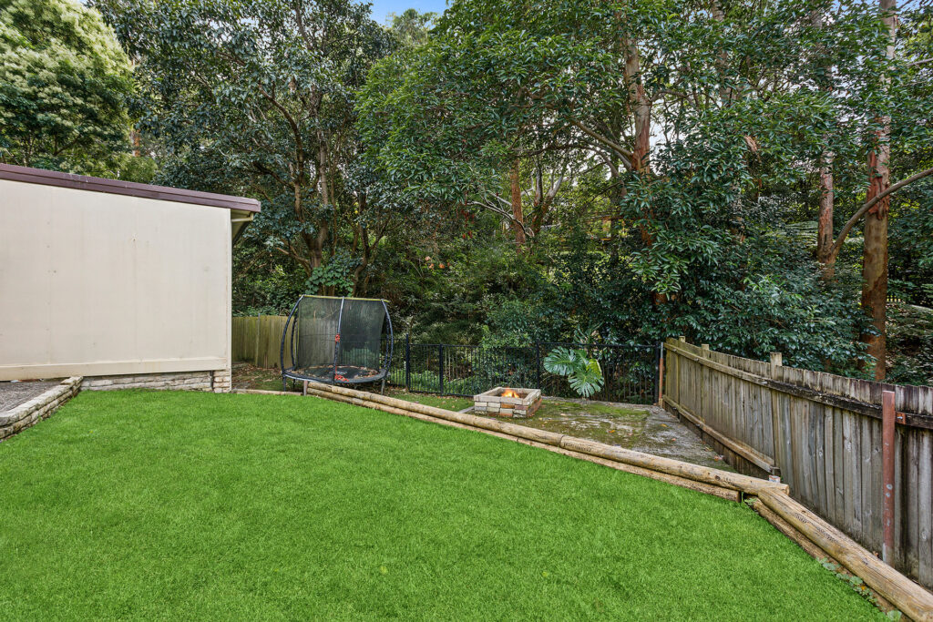 Sold - 22 Aminya Place - New Property in Farmborough Heights - Real Estate by David Greenwood