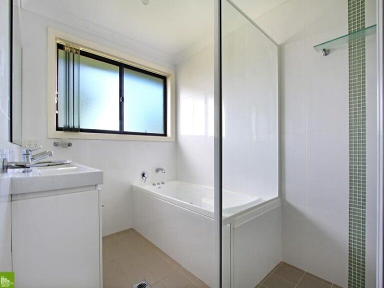 Sold - 26 George Fuller Drive - New Property in Figtree - Real Estate by Christian Zeidler