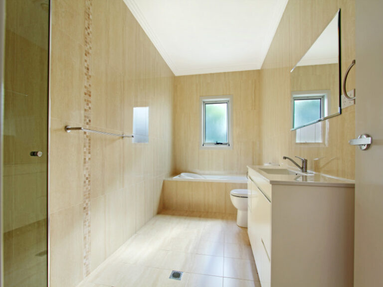 Sold - 14D Murrogun Crescent - New Property in Cordeaux Heights - Real Estate by Christian Zeidler