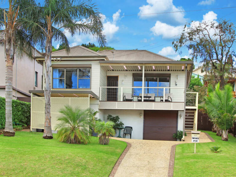 Sold - 364 Northcliffe Drive - New Property in Lake Heights - Real Estate by Christian Zeidler