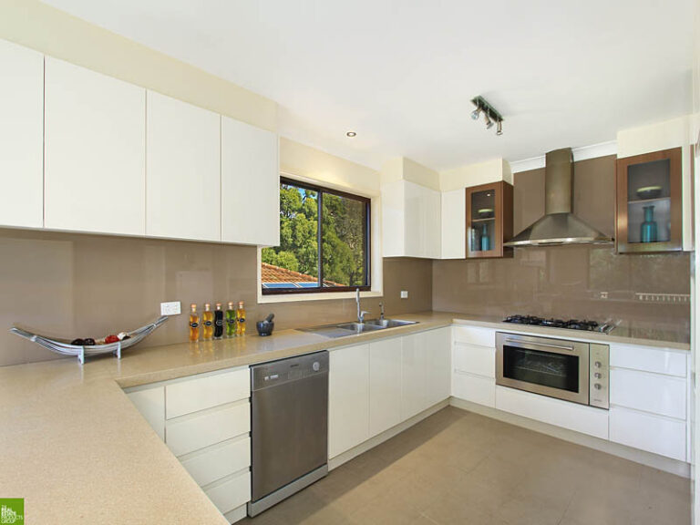 Sold - 11 Cypress Avenue - New Property in Figtree - Real Estate by Christian Zeidler