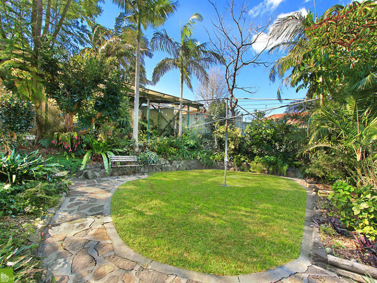 Sold - 11 Cypress Avenue - New Property in Figtree - Real Estate by Christian Zeidler