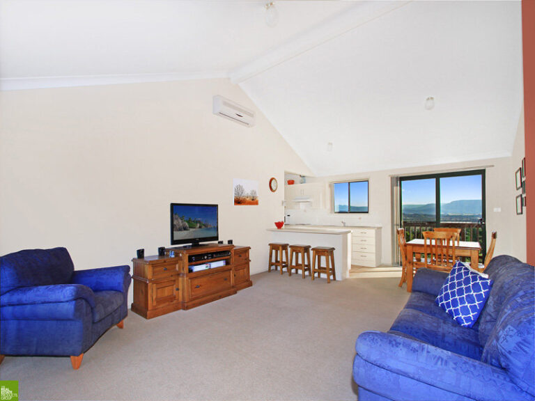 Sold - 13 Pennant Crescent - New Property in Berkeley - Real Estate by Christian Zeidler