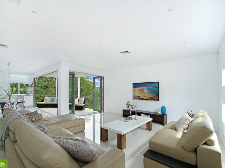 Sold - 18A Murrogun Crescent - New Property in Cordeaux Heights - Real Estate by Christian Zeidler