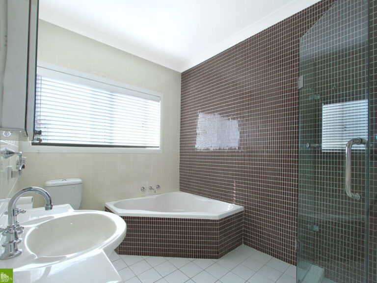 Sold - 61 Northcliffe Drive - New Property in Lake Heights - Real Estate by Christian Zeidler