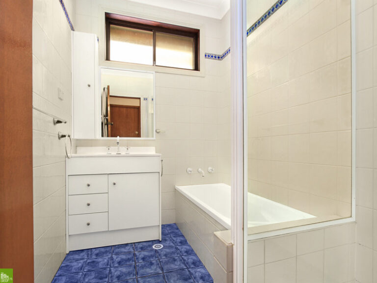 Sold - 5 Evelyn Avenue - New Property in Figtree - Real Estate by Christian Zeidler