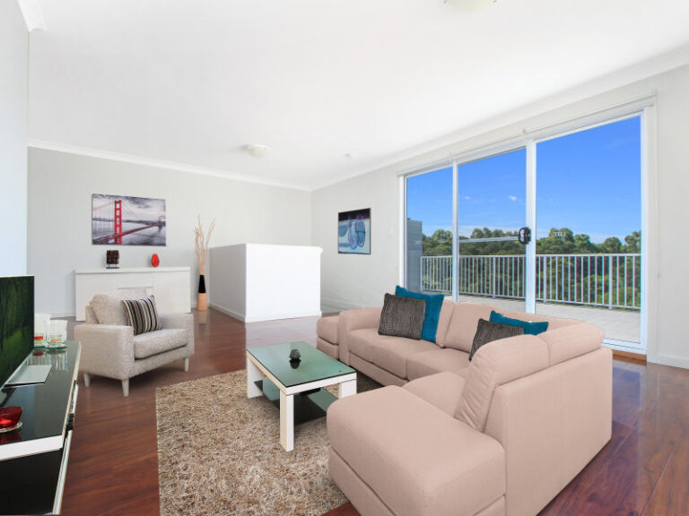 Sold - 2 & 2A/162 Shearwater Drive - New Property in Lake Heights - Real Estate by Christian Zeidler