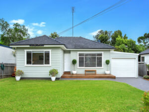 17 Risley Road, Figtree NSW 2525 - photo 2