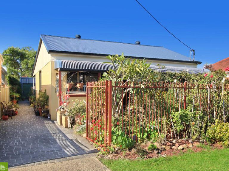 Sold - 63 Storey Street - New Property in Fairy Meadow - Real Estate by Christian Zeidler