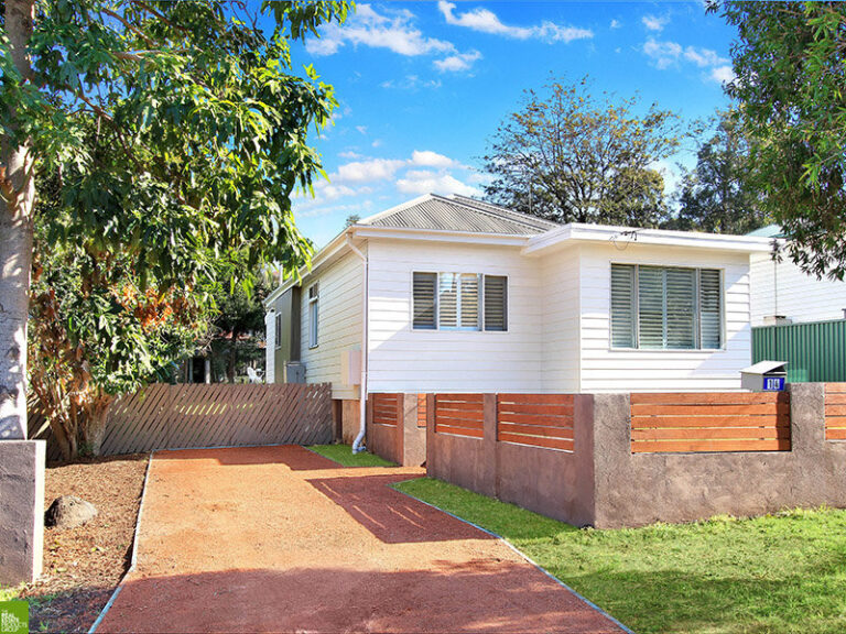 Sold - 14 Grasmere Street - New Property in Mount Saint Thomas - Real Estate by Christian Zeidler