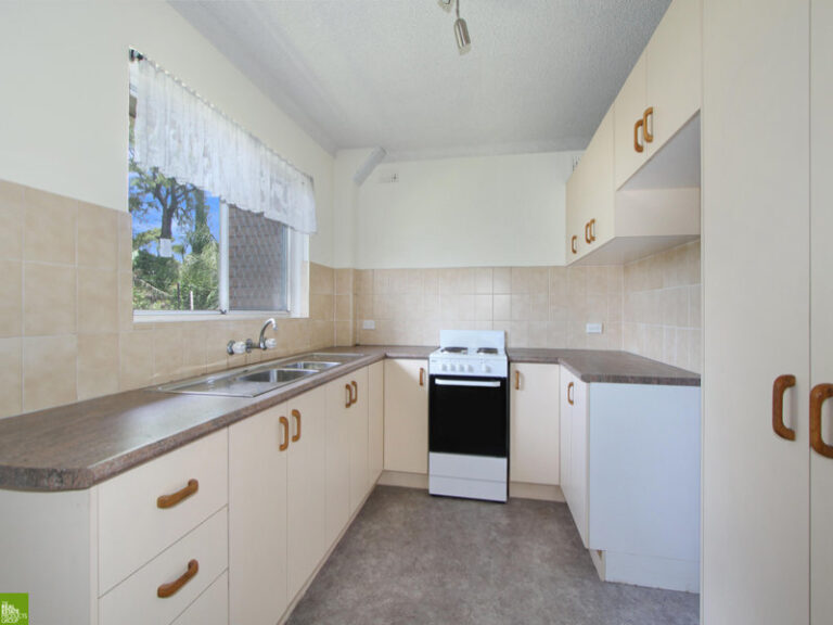Sold - 2/156 Princes Highway - New Property in Fairy Meadow - Real Estate by Christian Zeidler