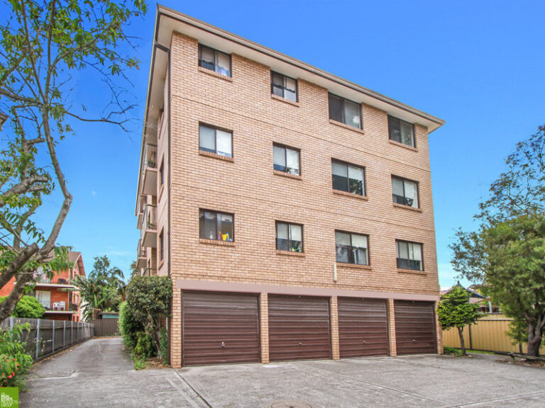 9/27 Campbell Street, WOLLONGONG