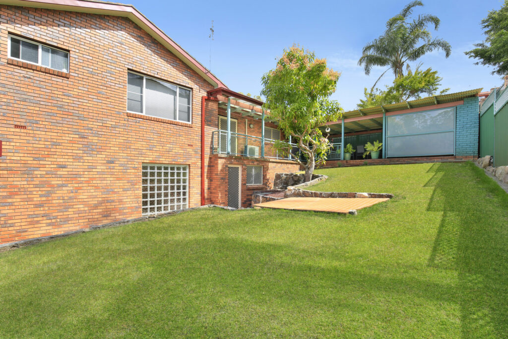 Sold - 22 Baker Crescent - New Property in Figtree - Real Estate by Christian Zeidler