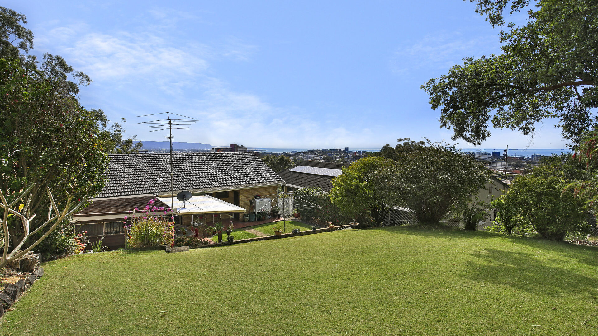 Sold - 19 Hilltop Avenue - New Property in Wollongong - Real Estate by Christian Zeidler