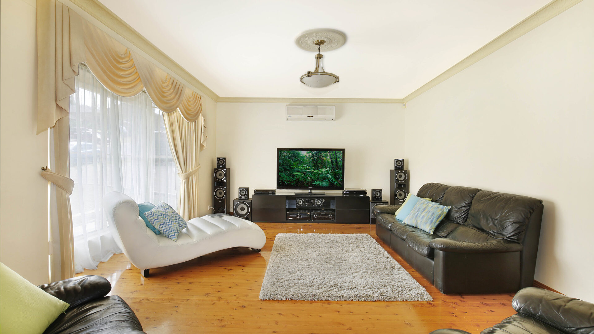 17 Murrogun Crescent, Cordeaux Heights NSW 2526 - photo 2