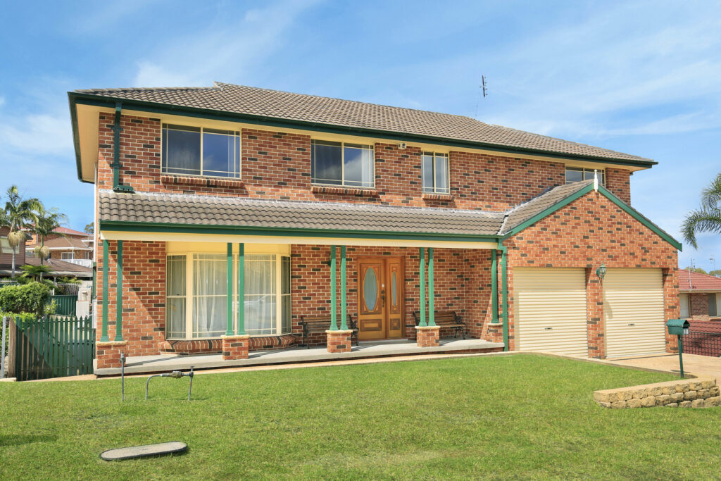 17 Murrogun Crescent, Cordeaux Heights NSW 2526 - McGrath Illawarra