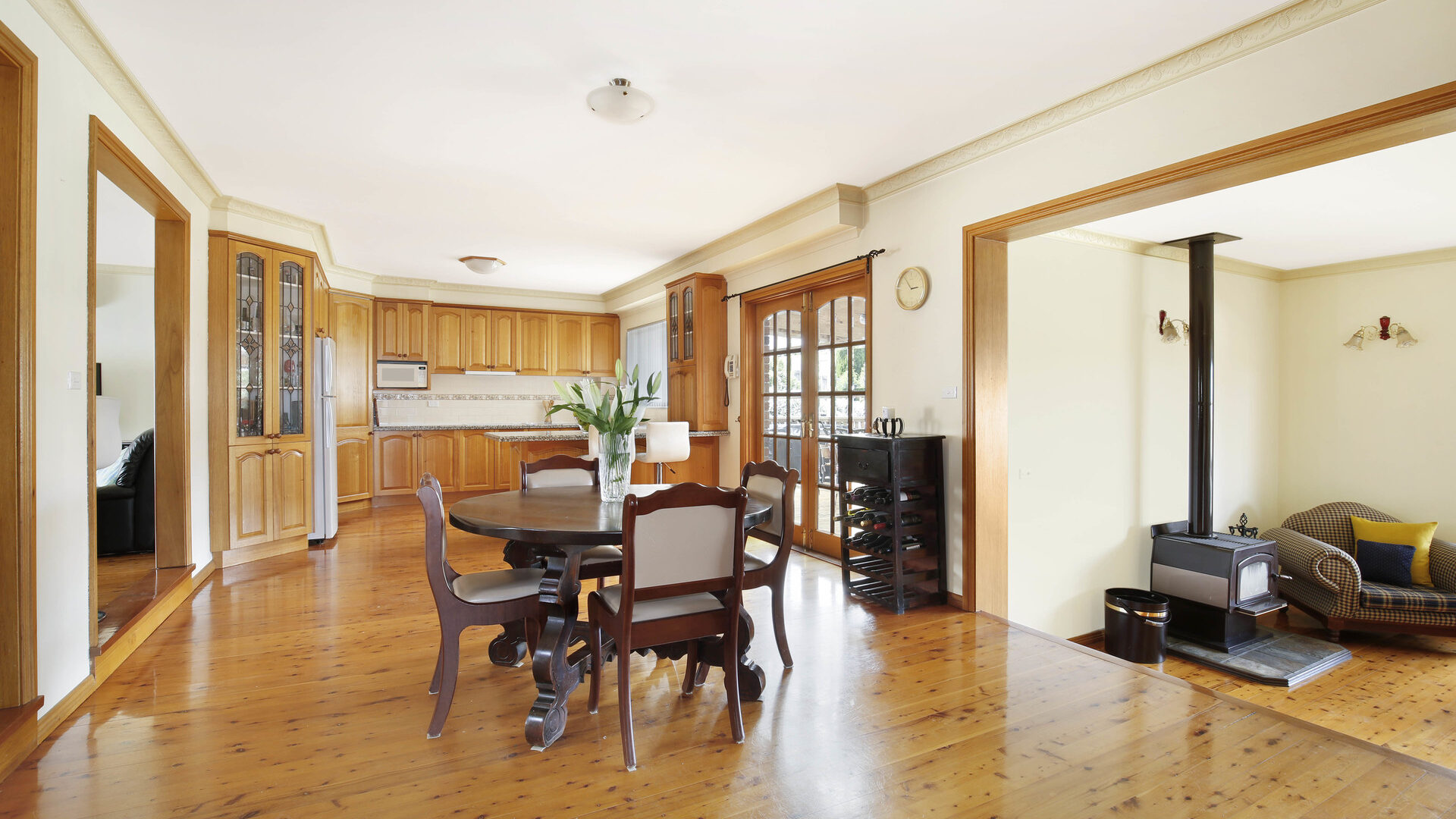 17 Murrogun Crescent, Cordeaux Heights NSW 2526 - photo 3