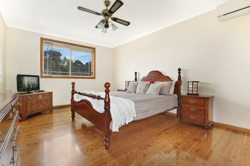 17 Murrogun Crescent, Cordeaux Heights NSW 2526 - photo 7