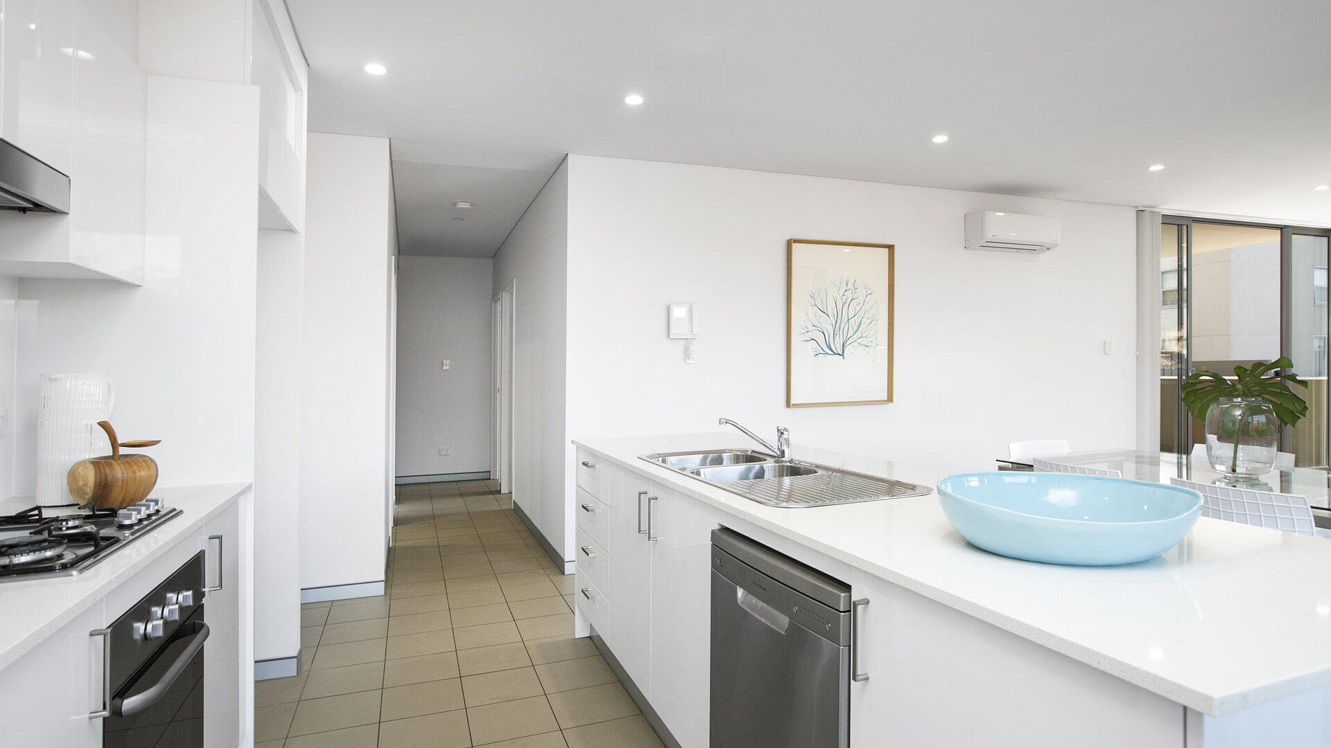 165/30 Gladstone Avenue, Wollongong NSW 2500 - photo 4