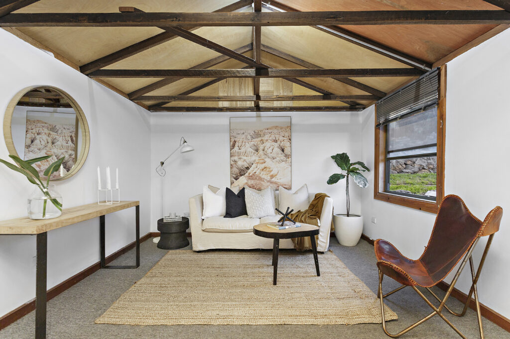 Sold - 10 Prospect Street - New Property in Mount Saint Thomas - Real Estate by Christian Zeidler