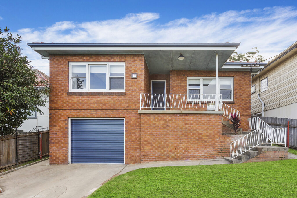 Sold - 10 Prospect Street - New Property in Mount Saint Thomas - Real Estate by Christian Zeidler