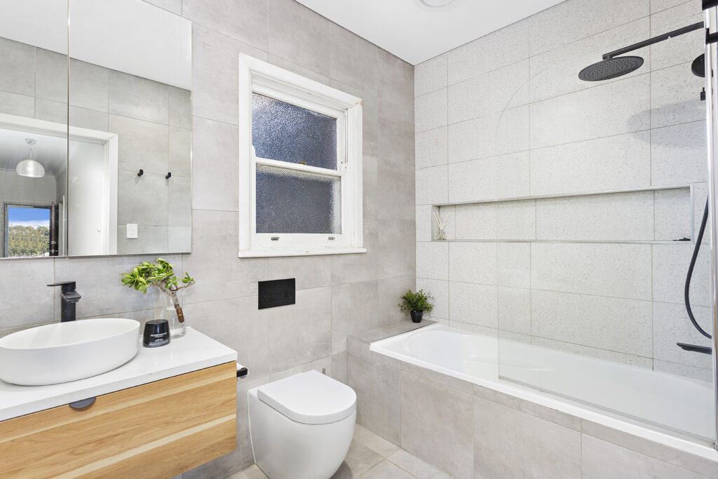Sold - 10 Prospect Street - New Property in Mount Saint Thomas - Real Estate by Christian Zeidler
