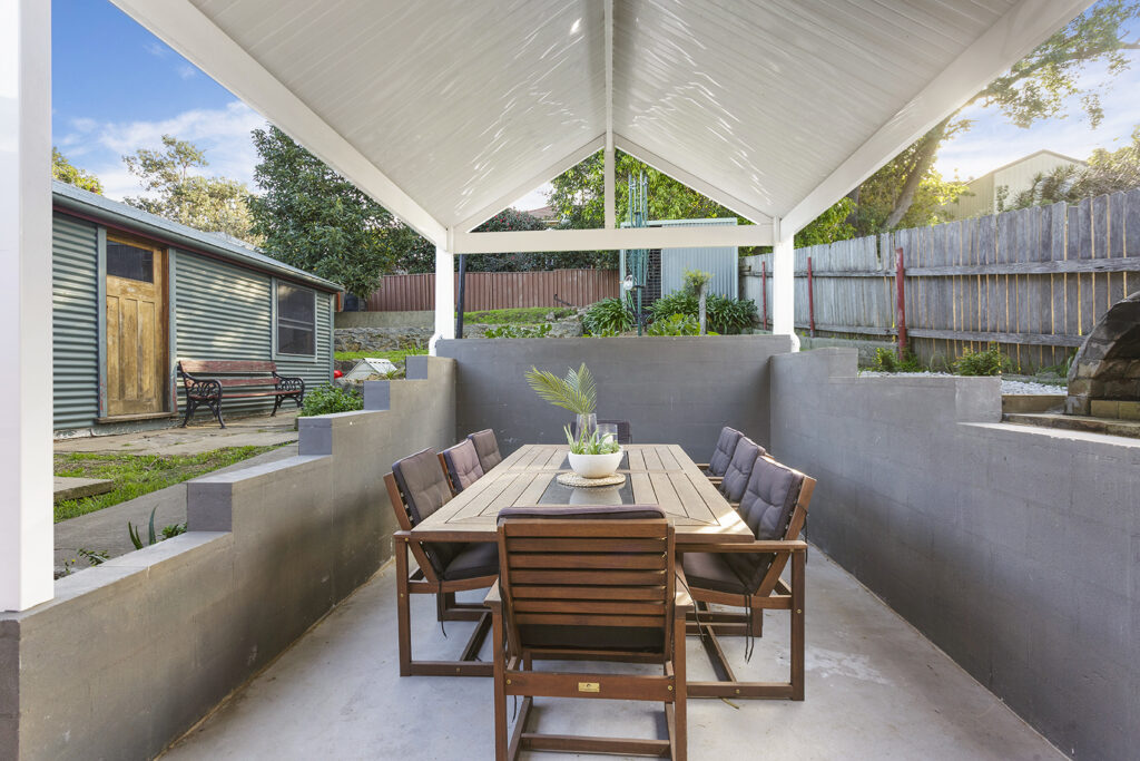 Sold - 10 Prospect Street - New Property in Mount Saint Thomas - Real Estate by Christian Zeidler