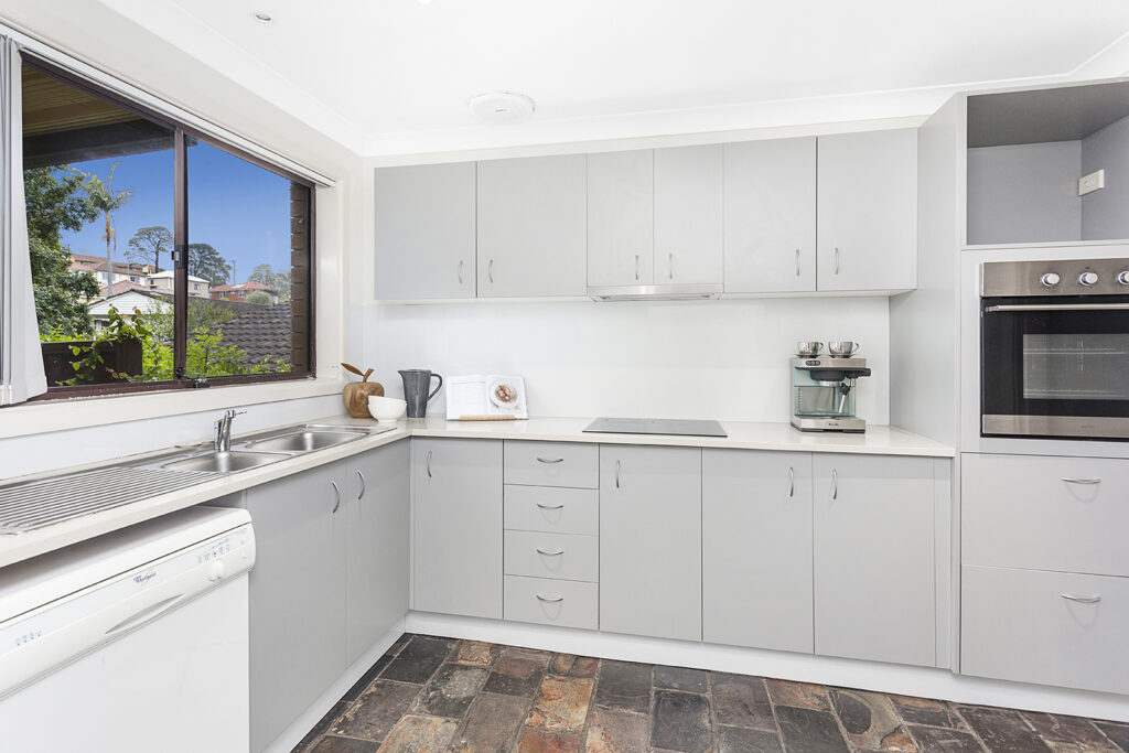 Sold - 2/10 Highway Avenue - New Property in West Wollongong - Real Estate by Christian Zeidler