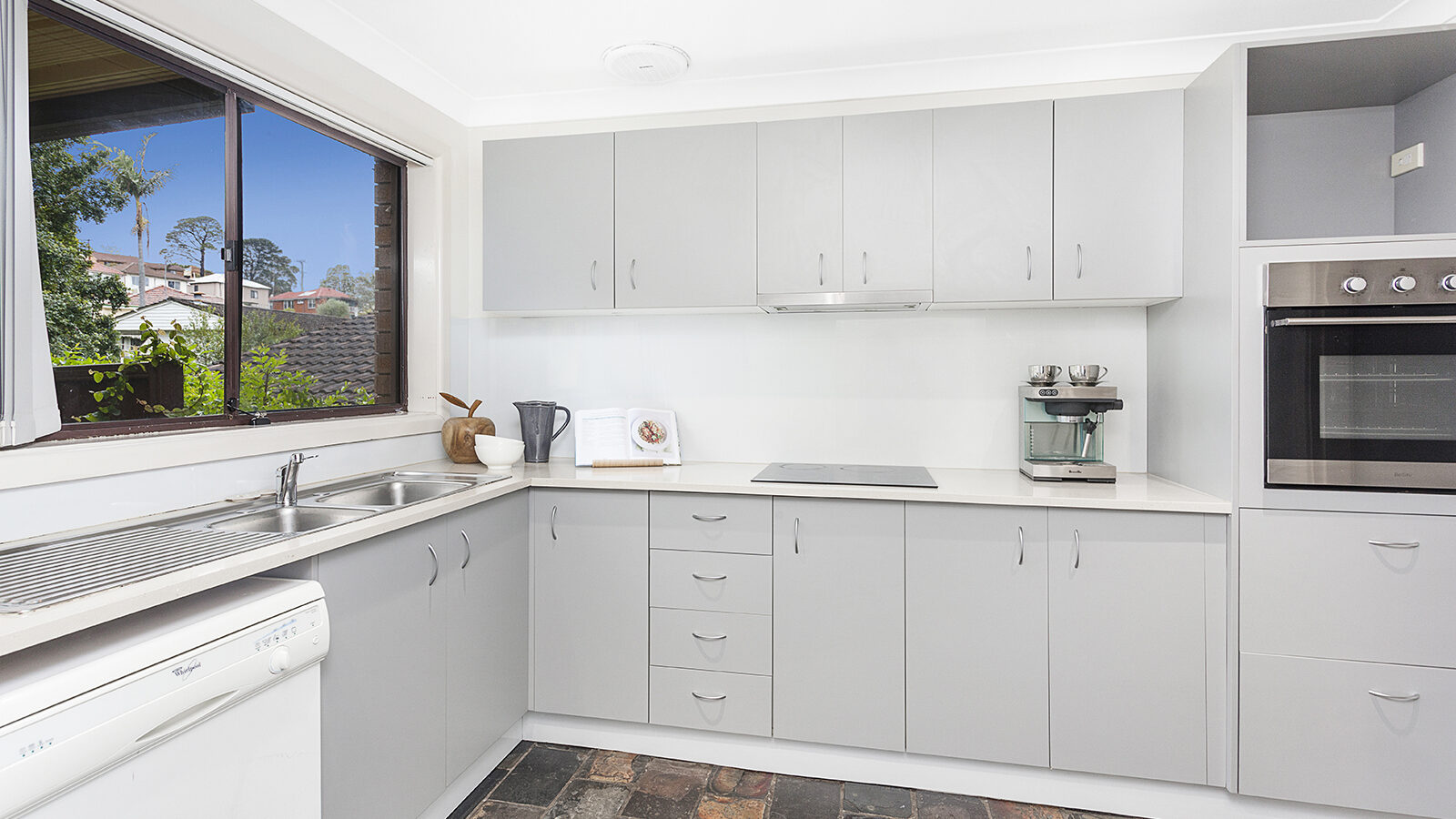 Sold - 2/10 Highway Avenue - New Property in West Wollongong - Real Estate by Christian Zeidler