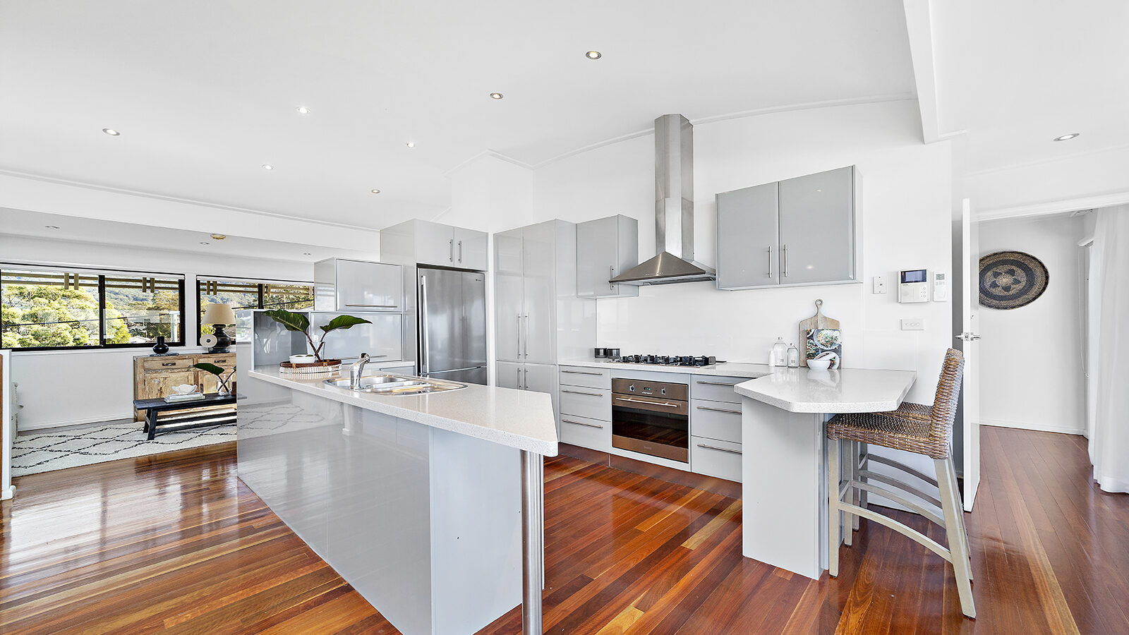 11 Southview Street, Bulli NSW 2516 - photo 6