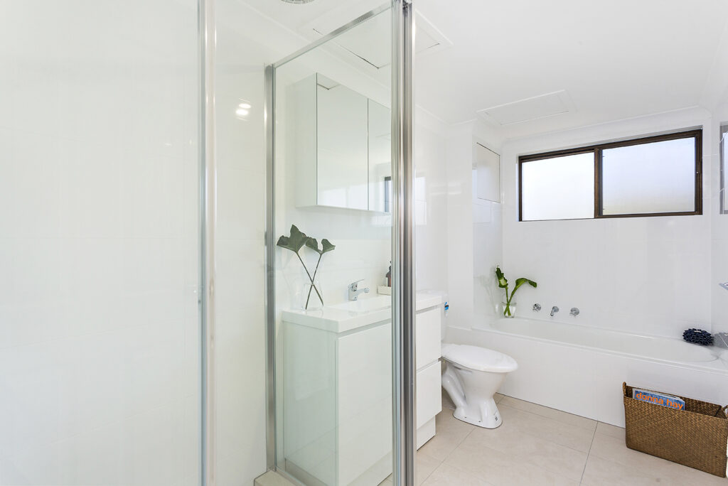 2/11 Murranar Road, Towradgi NSW 2518 - photo 6