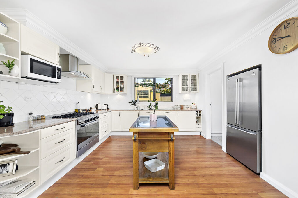 52 Gilmore Street, West Wollongong NSW 2500 - McGrath Illawarra